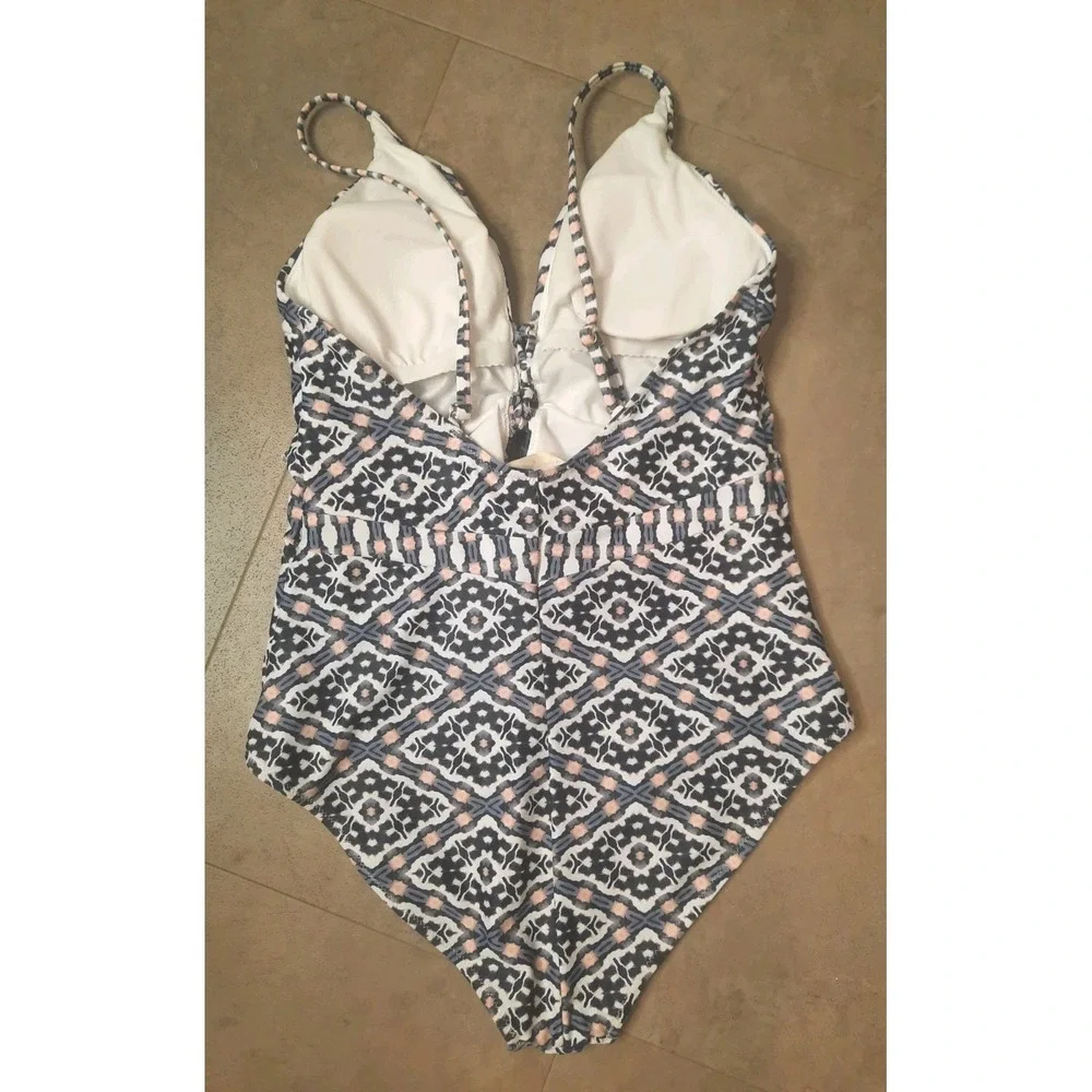 Womens One Piece Swimsuit Size Large Summer Vacation - Picture 3 of 7